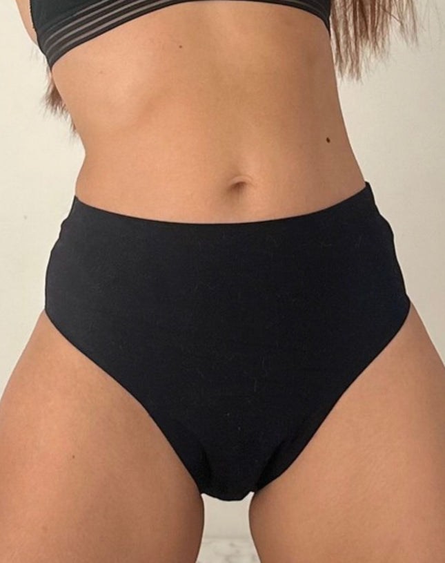 Pantys Menstruales Negros